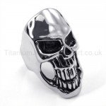 Black Skulls Titanium Ring 19226