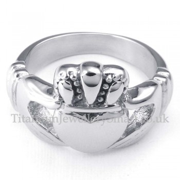 Hands Hugs Up Heart Titanium Ring