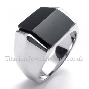 Titanium Ring with Black Bevel Zircon