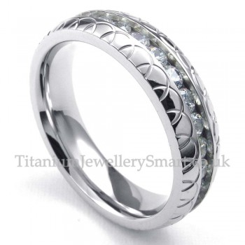 Titanium Round Ring with White Zircon