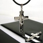 Noble Man CROWN Cross titanium steel necklace -New-