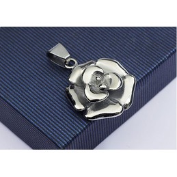 Beautiful Mens Rose-shaped Titanium Pendant - Free Chain