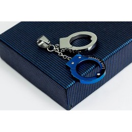 Exquisite Mens Handcuffs-shaped Titanium Pendant - Free Chain
