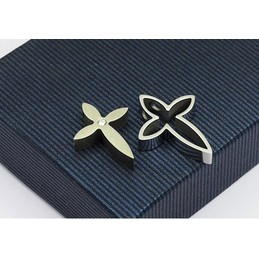 Separable Cruciate Flower Titanium Pendant - Free Chain