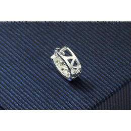 Chic Stars Hollow Titanium Earrings