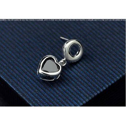Black Heart-shaped Titanium Earrings