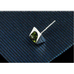 Charming Emerald Titanium Earrings