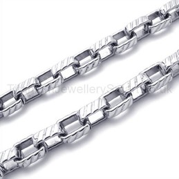 Diagonal Box Titanium Necklace 19556