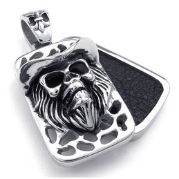 Cards Titanium Skull Pendant Necklace (Free Chain)