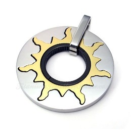 A Ring Titanium Pendant Necklace With Sunflower Pattern (Free Chain)