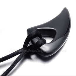 Wolf's Fang Titanium Pendant Necklace In Black Color (Free Chain)