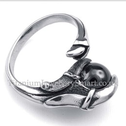 Titanium Paw Ring with Black Zircon